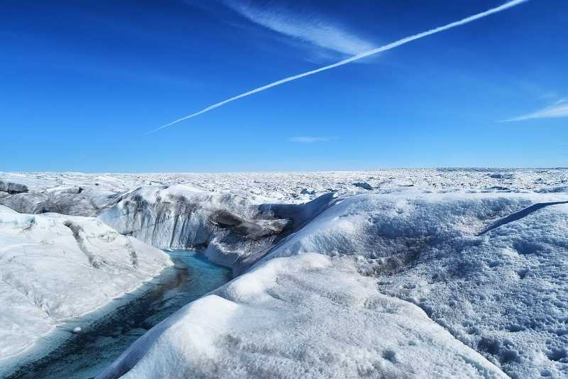 Таяние ледников — актуальная экологическая проблема