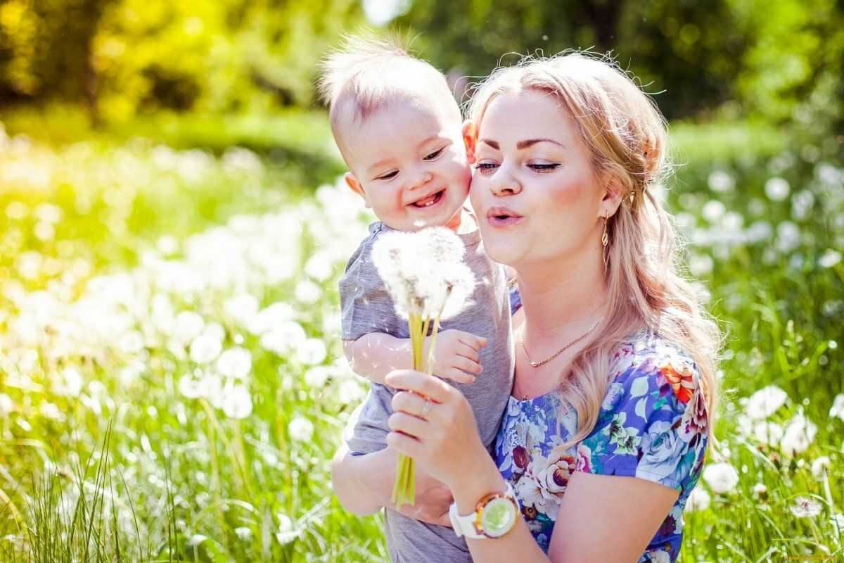 Сванте Пэабо и его коллеги отсеквенировали геном женщины, которая жила около 90 000 лет назад на Алтае Ее отец был денисовцем с небольшой примесью неандертальских генов, а мать — чистокровной неандерталкой Наука получила еще одно подтверждение того, что г