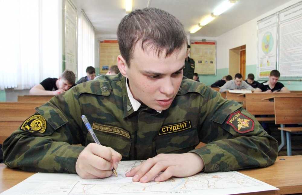 Военно-учебный центр при гражданских вузах россии: можно ли поступить в 2022, стоит ли идти туда