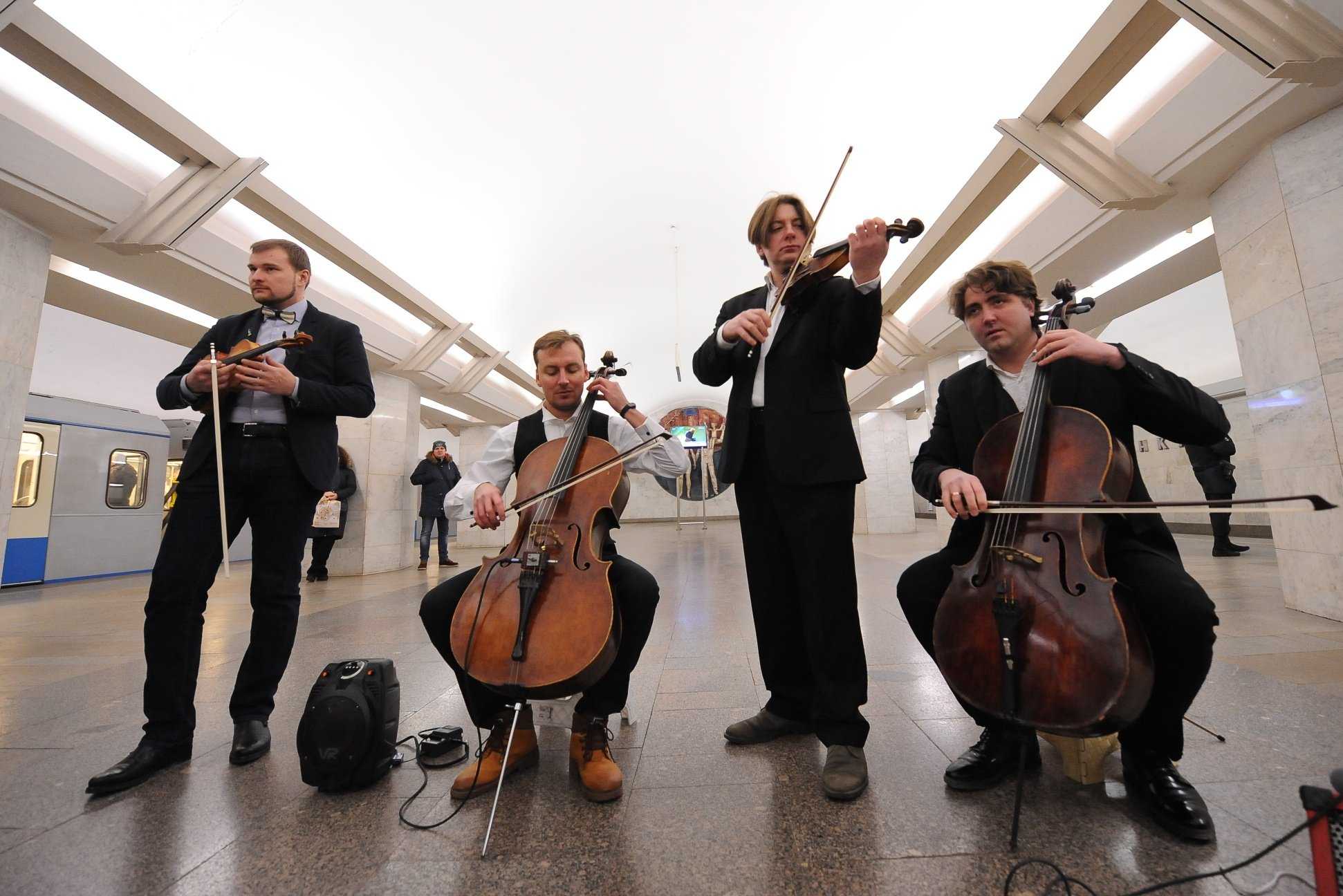 15 шикарных выступлений музыкантов в метро