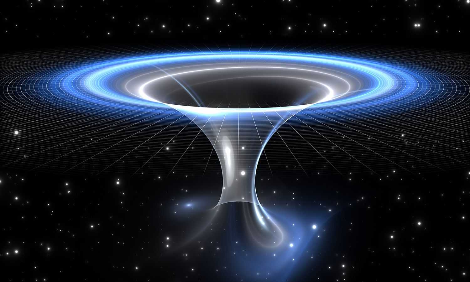 Разрушают ли черные дыры физику?