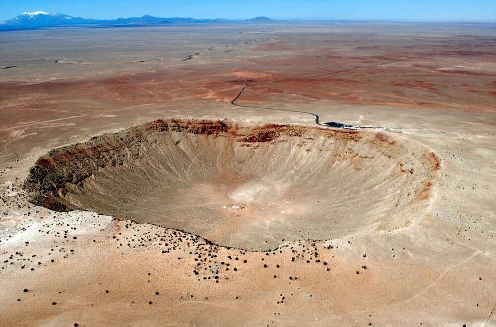 11 самых больших кратеров на земле • всезнаешь.ру